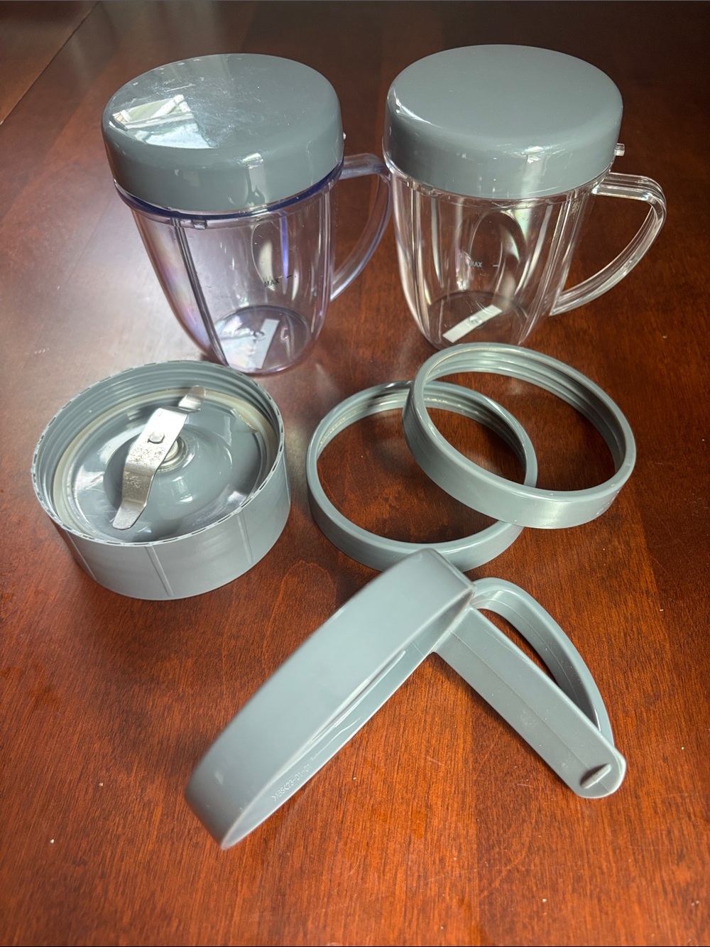 Nutribullet Replacement Blender Cups and Lids Set - 8 pieces